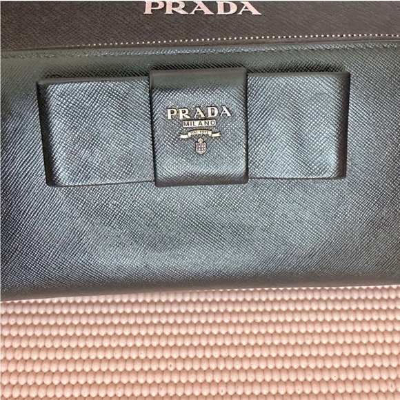 PRADA Long Zipper Wallet - Picture 5 of 16
